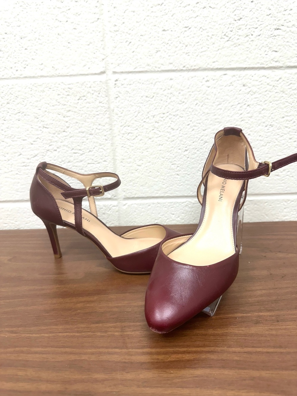 Antonio Melani Classic Women's Burgundy Ankle-Strap Pumps size 7M